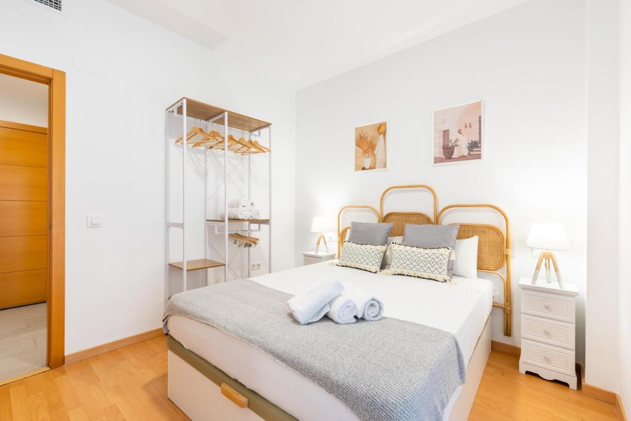 Wintowinrentals Superb New-Look Apartment Malaga Exterior photo