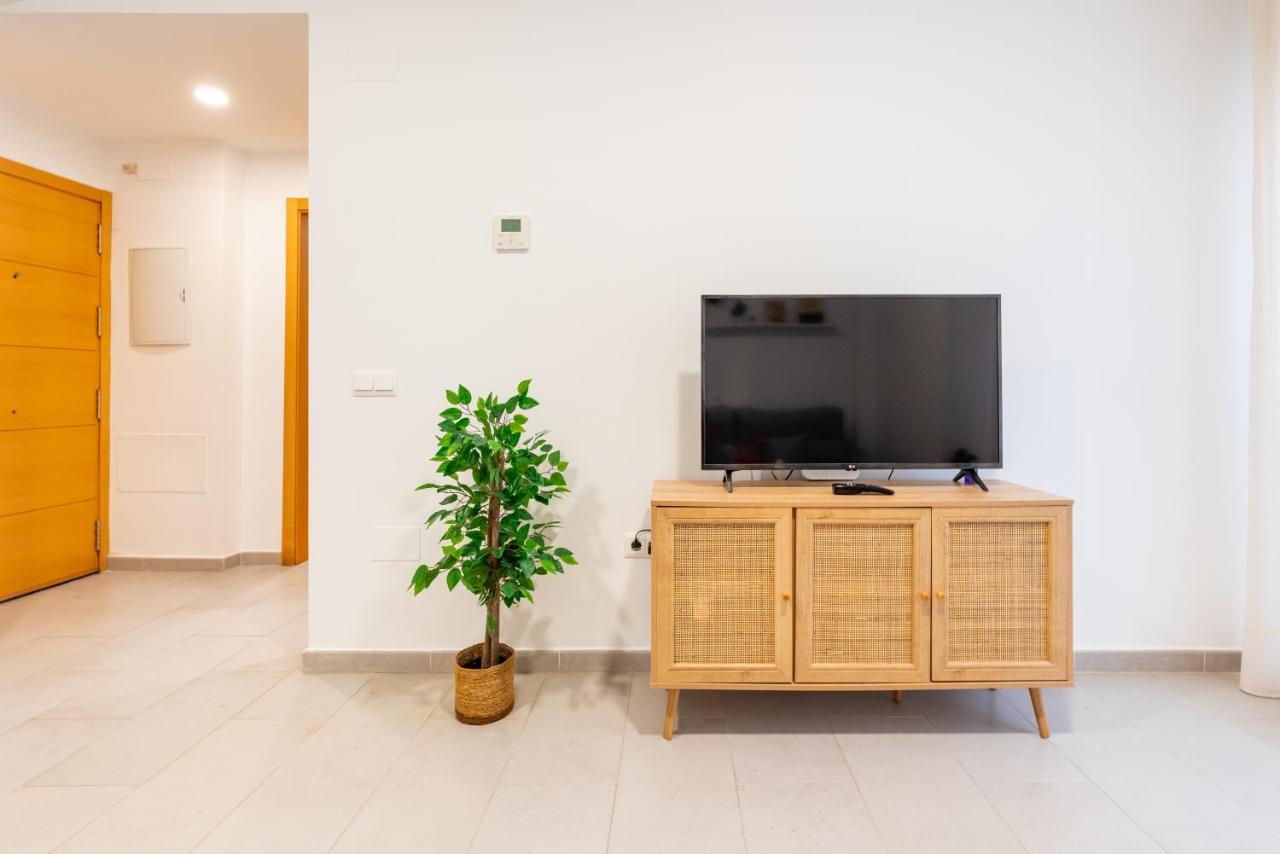 Wintowinrentals Superb New-Look Apartment Malaga Exterior photo