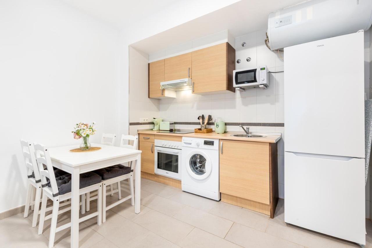 Wintowinrentals Superb New-Look Apartment Malaga Exterior photo